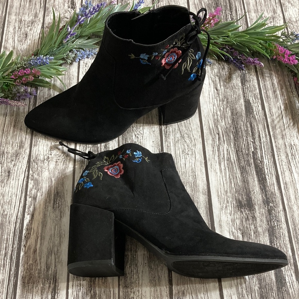 UNISA Unfayiitte Booties